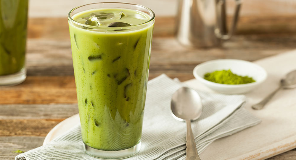 Snack Clean Iced Matcha Latte