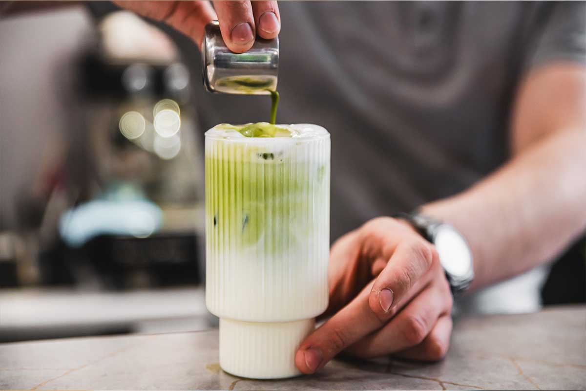Make matcha latte